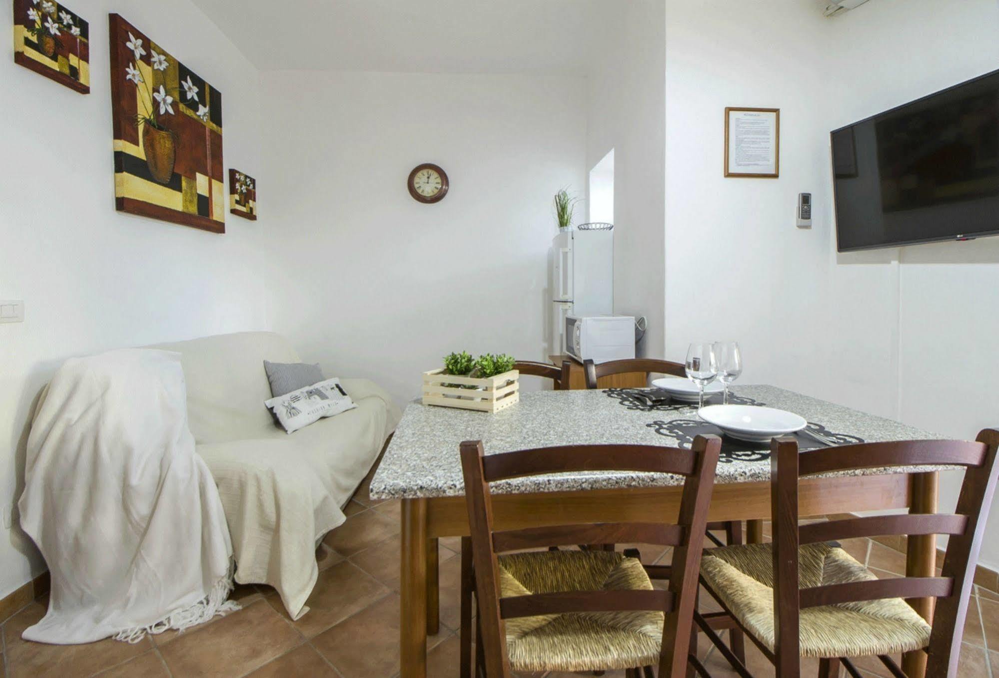 Casa Vacanze Cau - Viale Europa Alghero Eksteriør bilde